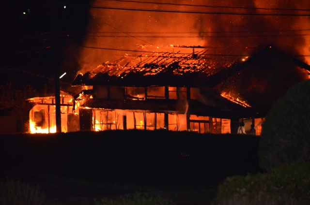 隣家の火事で延焼しても、相手に損害賠償請求できない