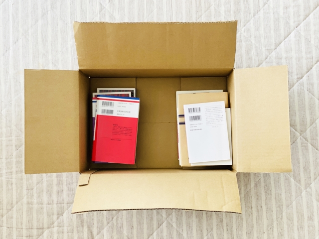 本は意外と多く届きますが、とても重くてかさばるうえ、仕分けが大変
